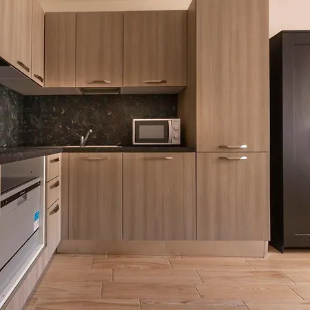 Adele Apartment *